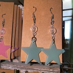 I’m a star earrings in blue